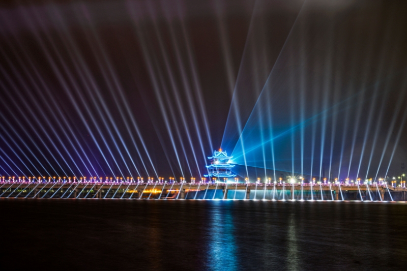 Architectural & Landmark Displays