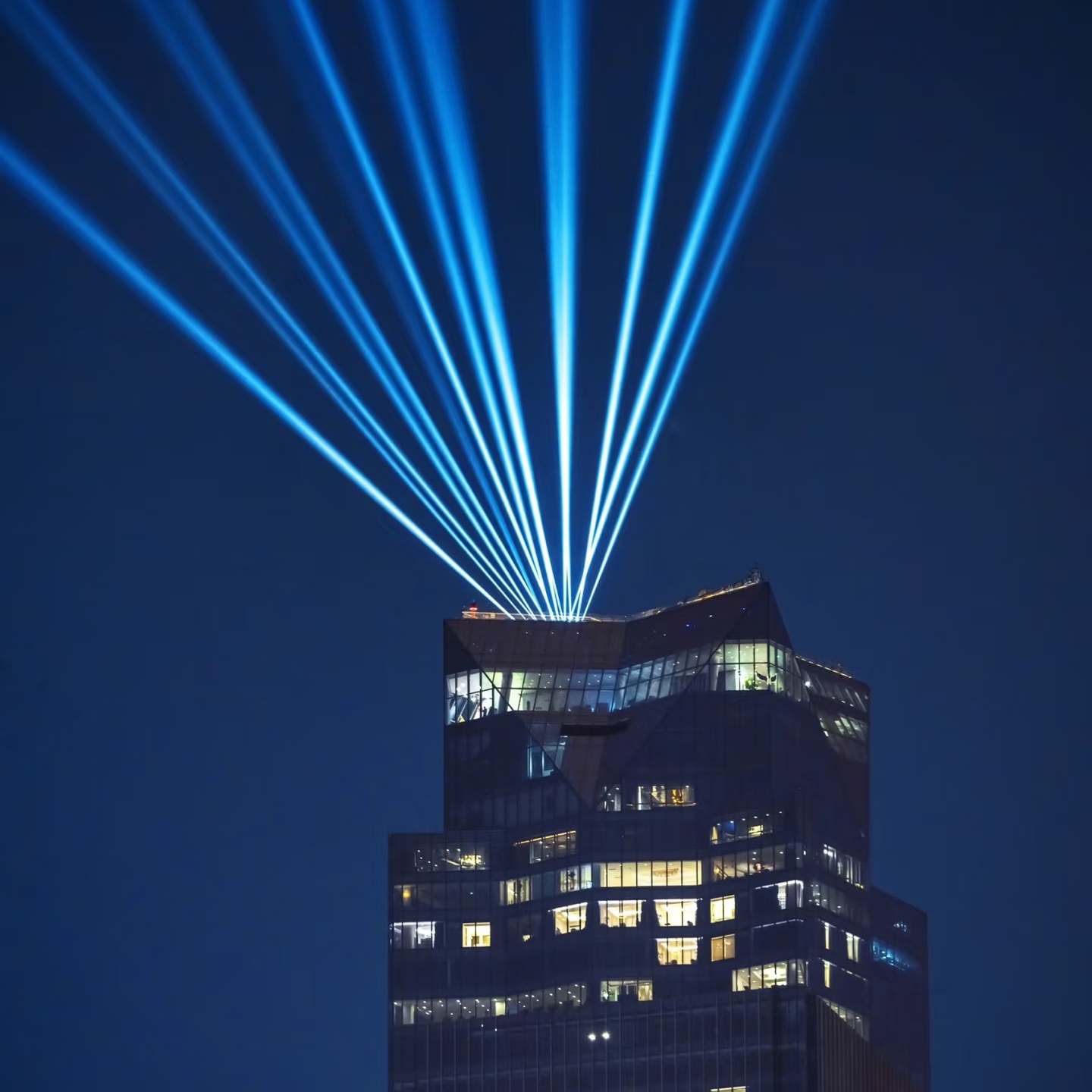 Landmark & Sky Beam Shows