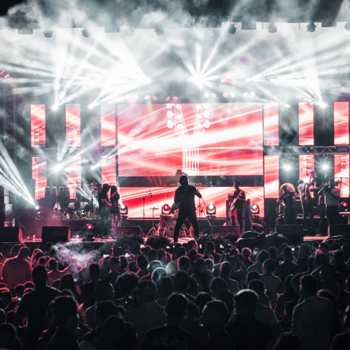 concert stage lighting rig beam wash moving head lights truss